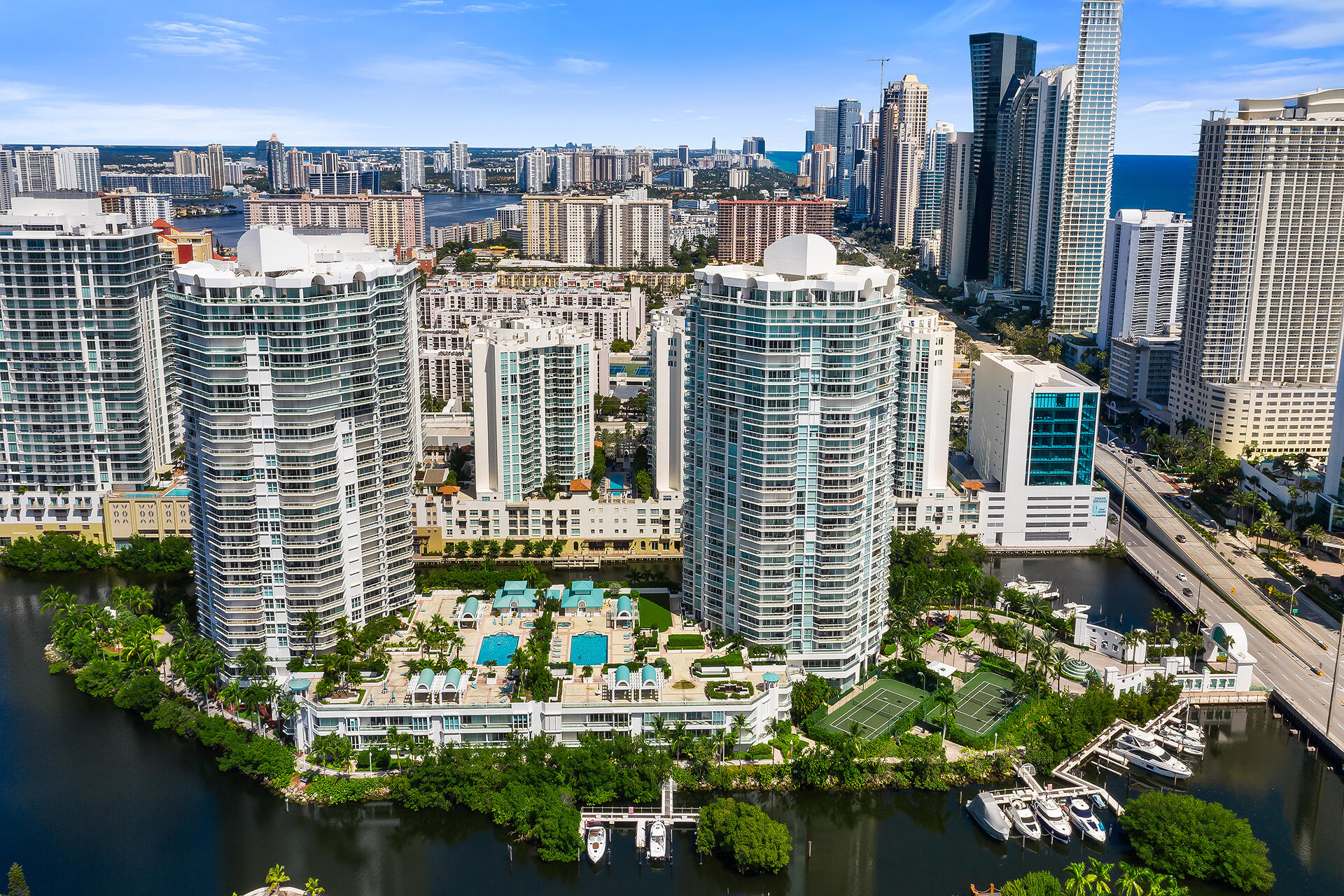 16400 Collins Avenue 1046, Sunny Isles Beach Unit: 1046