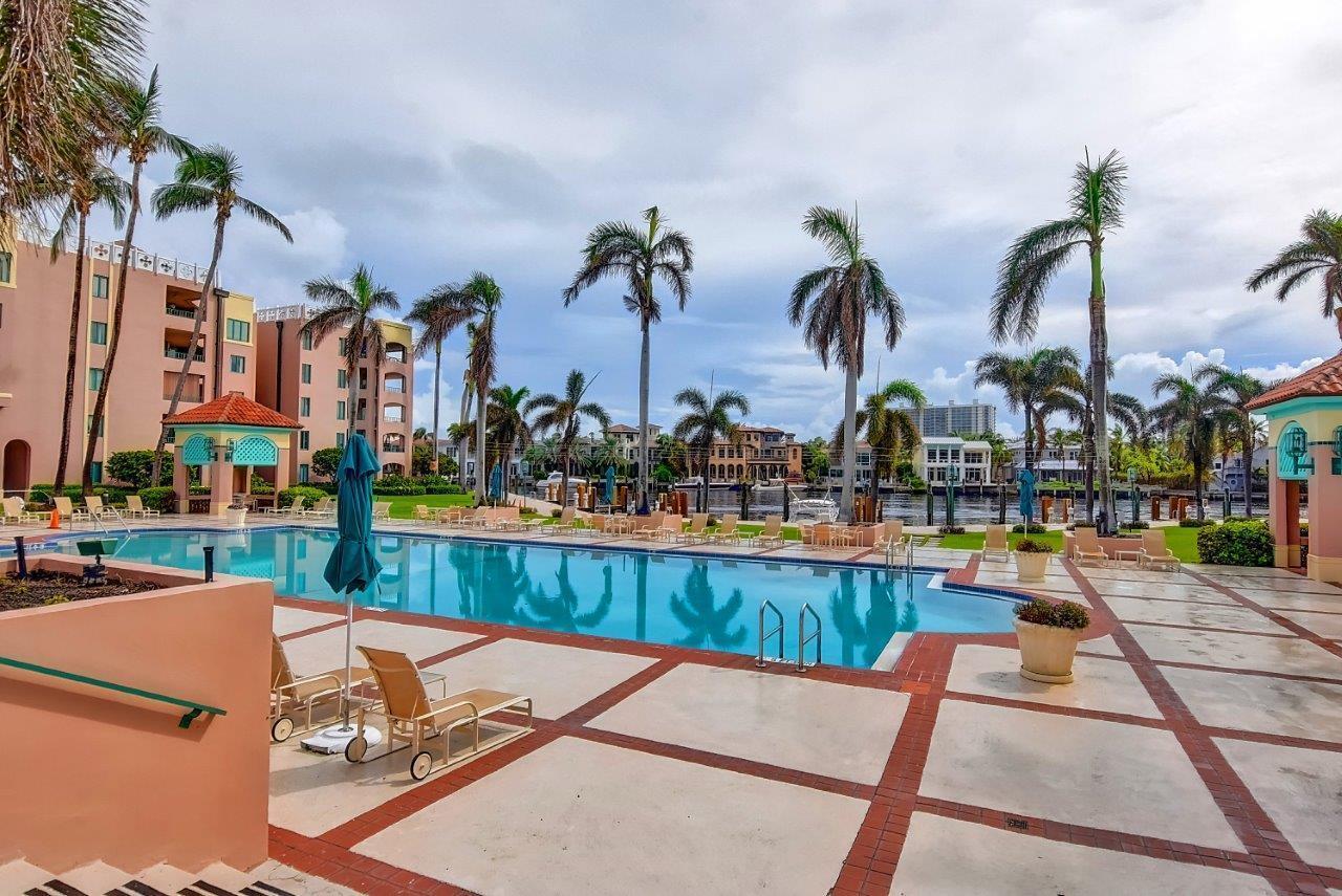 100 SE 5th Avenue 101