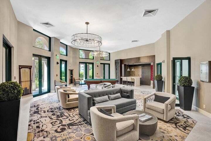 100 SE 5th Avenue 101