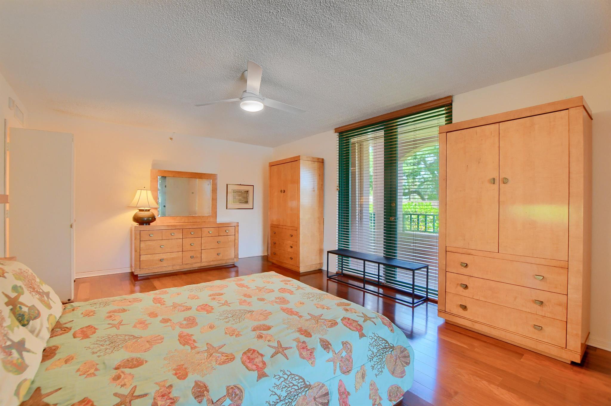 100 SE 5th Avenue 101