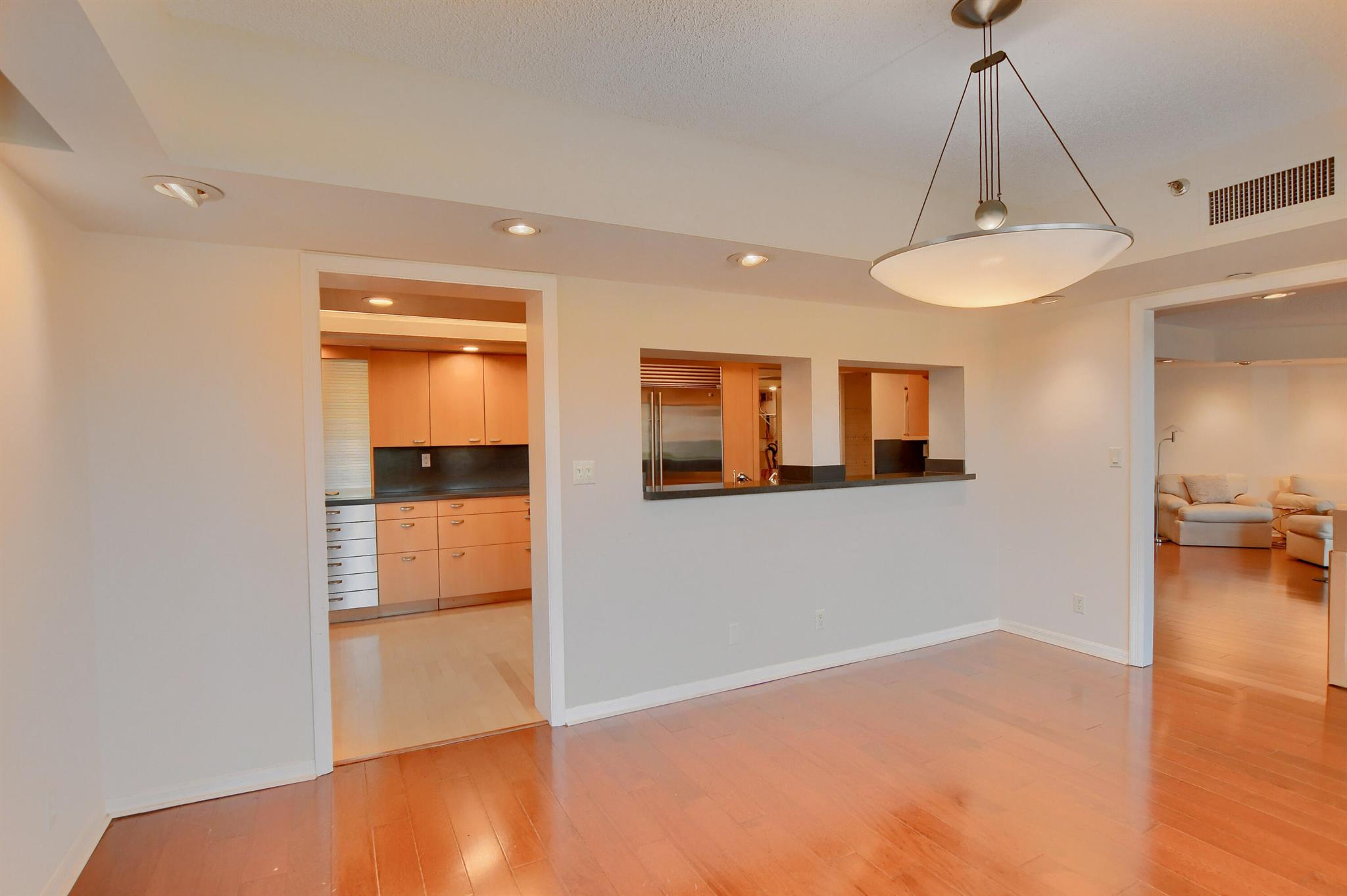 100 SE 5th Avenue 101