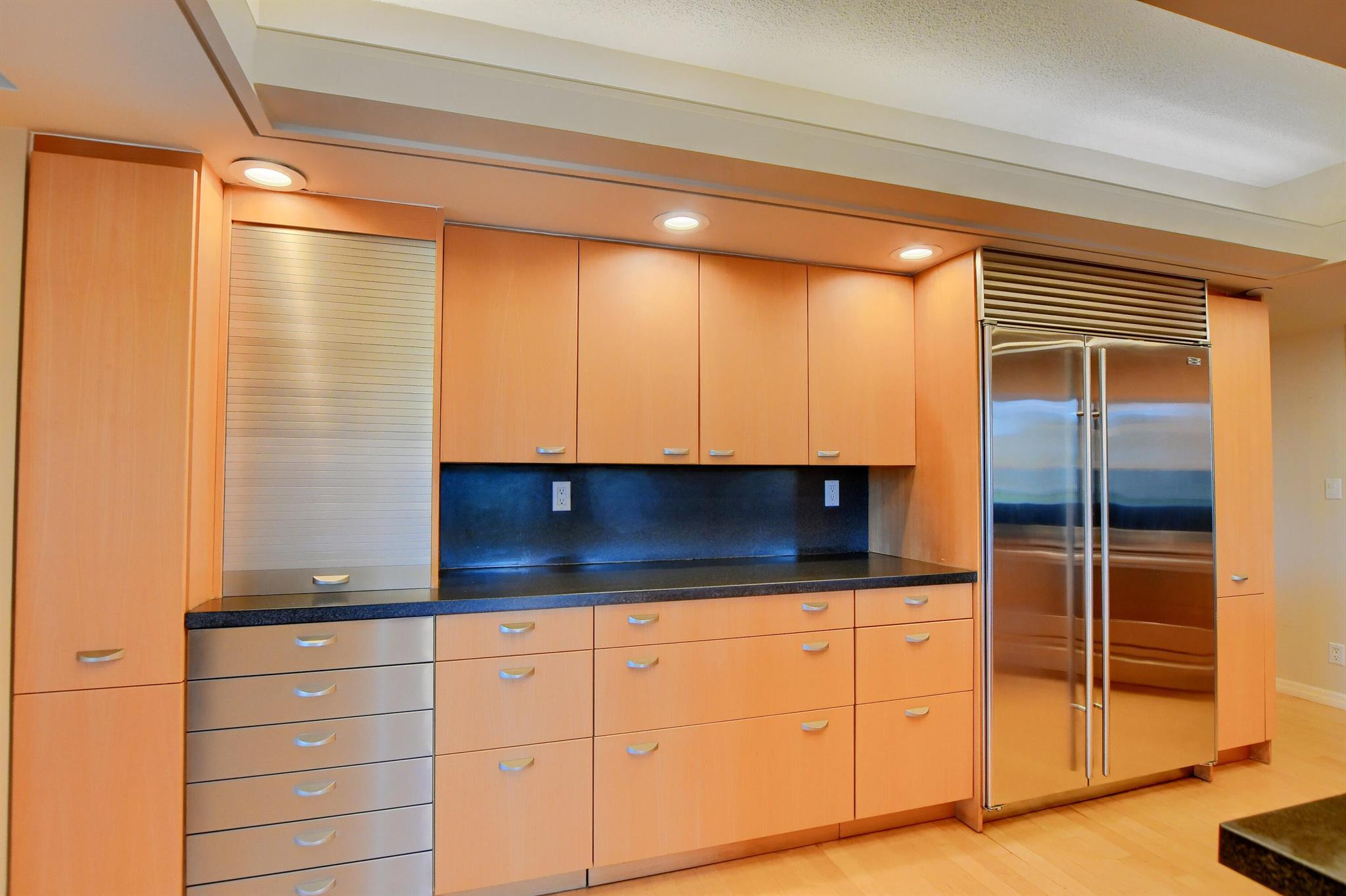 100 SE 5th Avenue 101