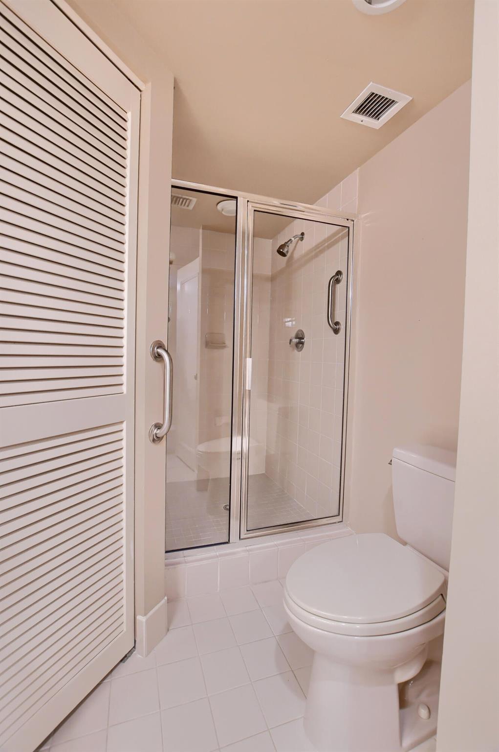 100 SE 5th Avenue 101