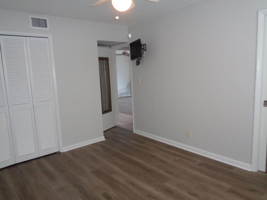 2751 NE 1st Street 101