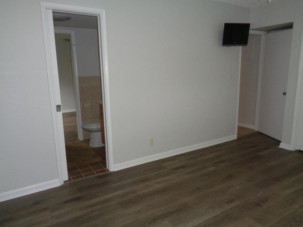 2751 NE 1st Street 101