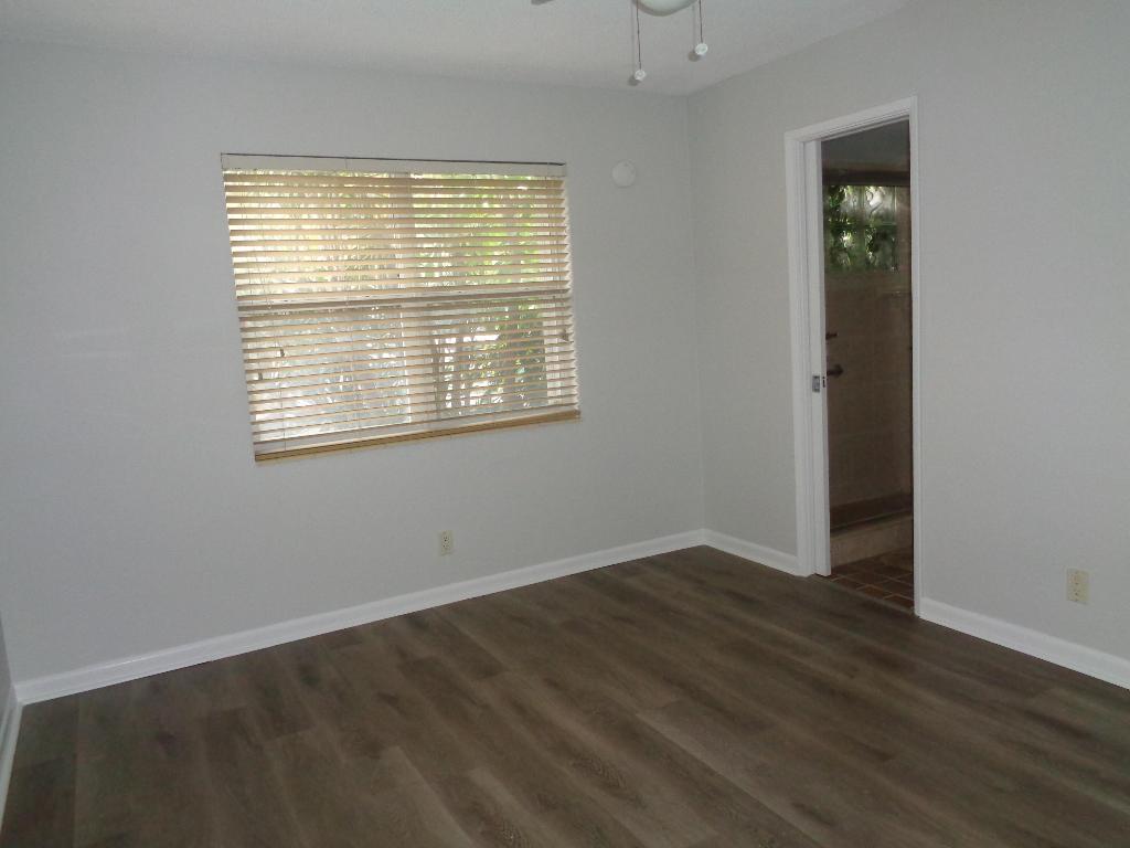 2751 NE 1st Street 101