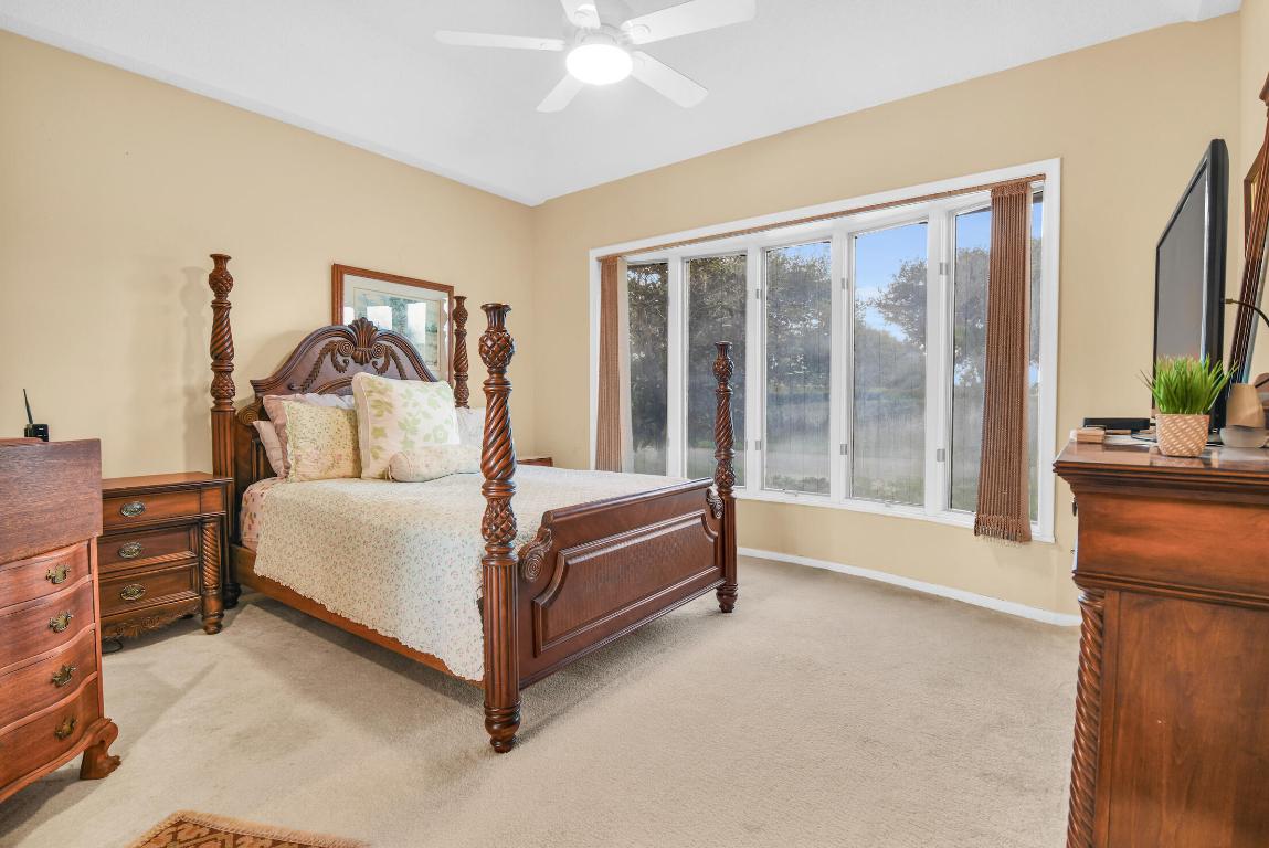 4698 Bocaire Boulevard