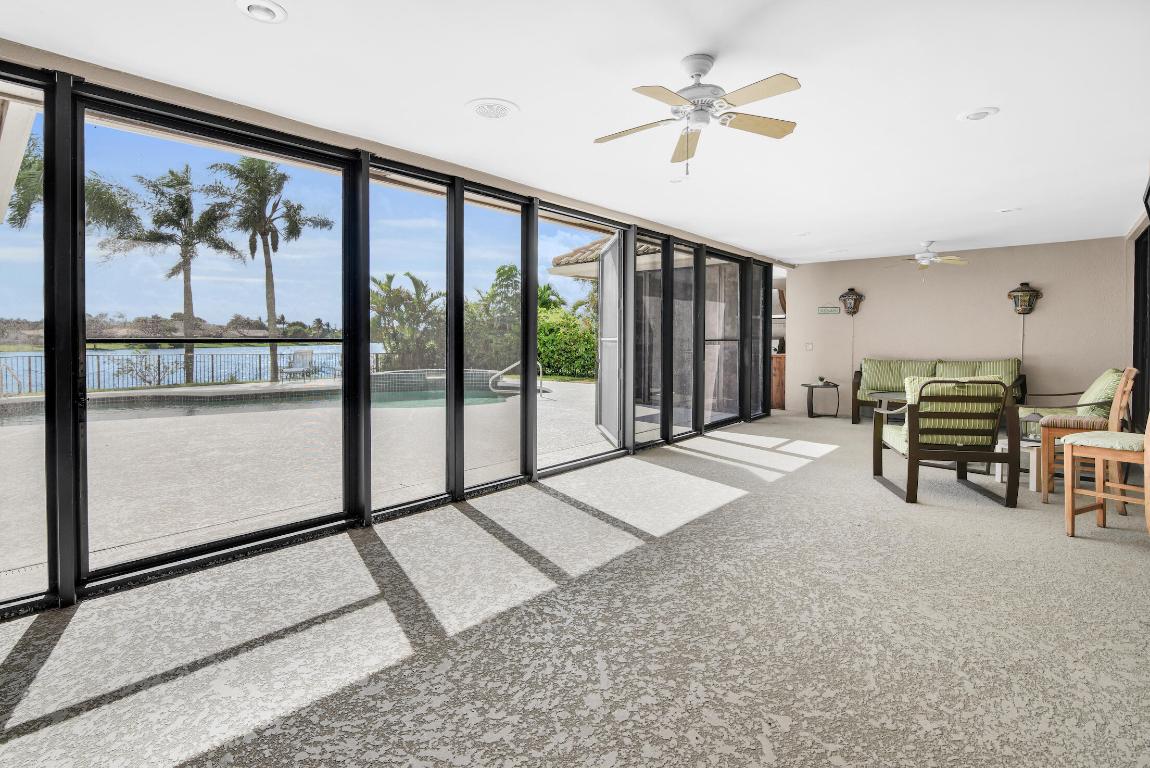 4698 Bocaire Boulevard