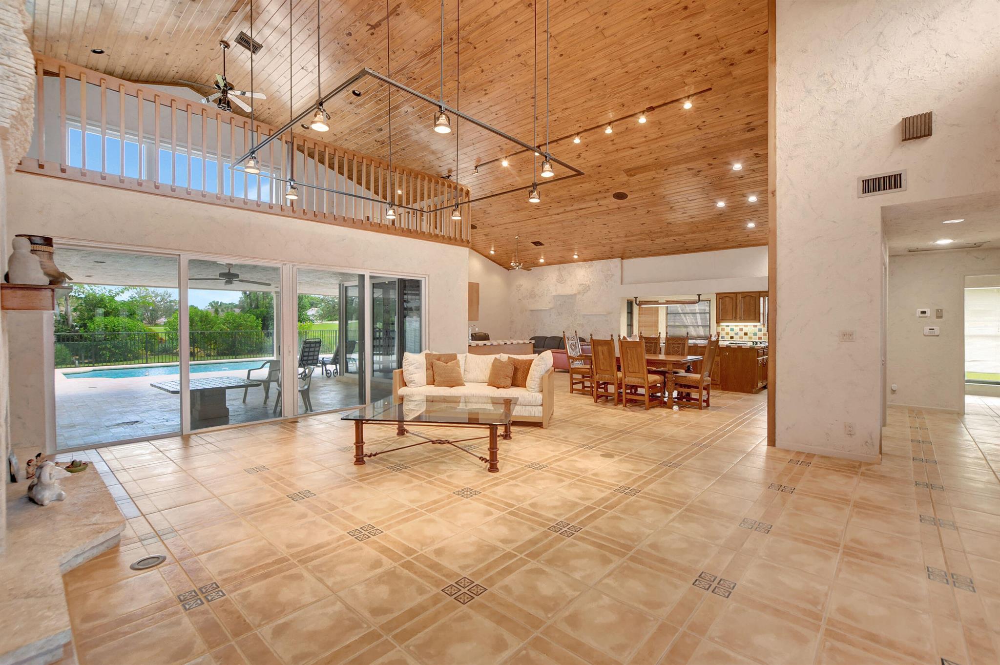 21878 Old Bridge Trail