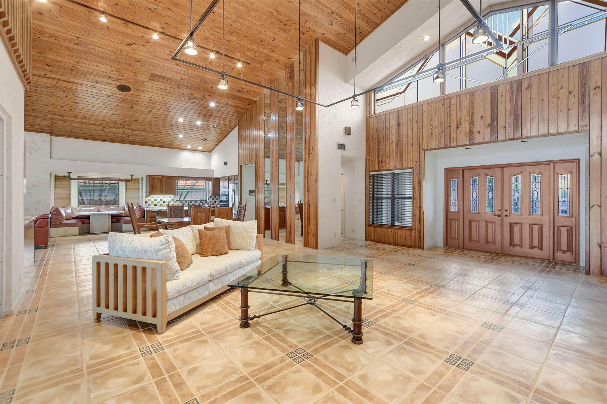 21878 Old Bridge Trail