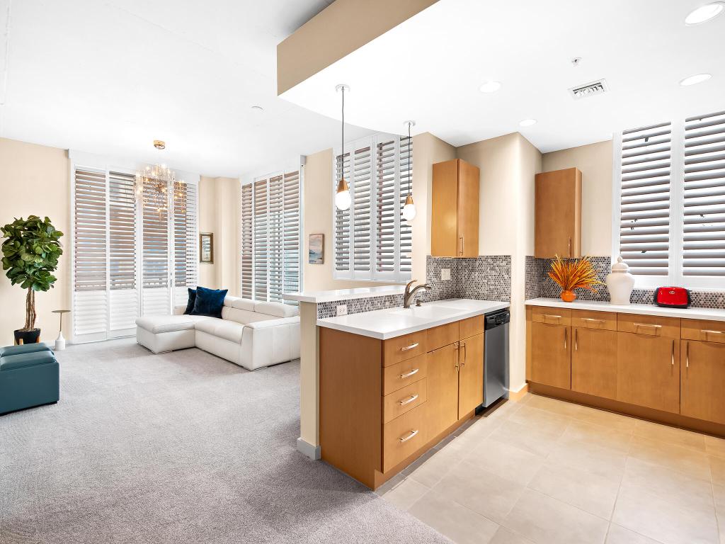 300 S Australian Avenue 1018, West Palm Beach Unit: 1018