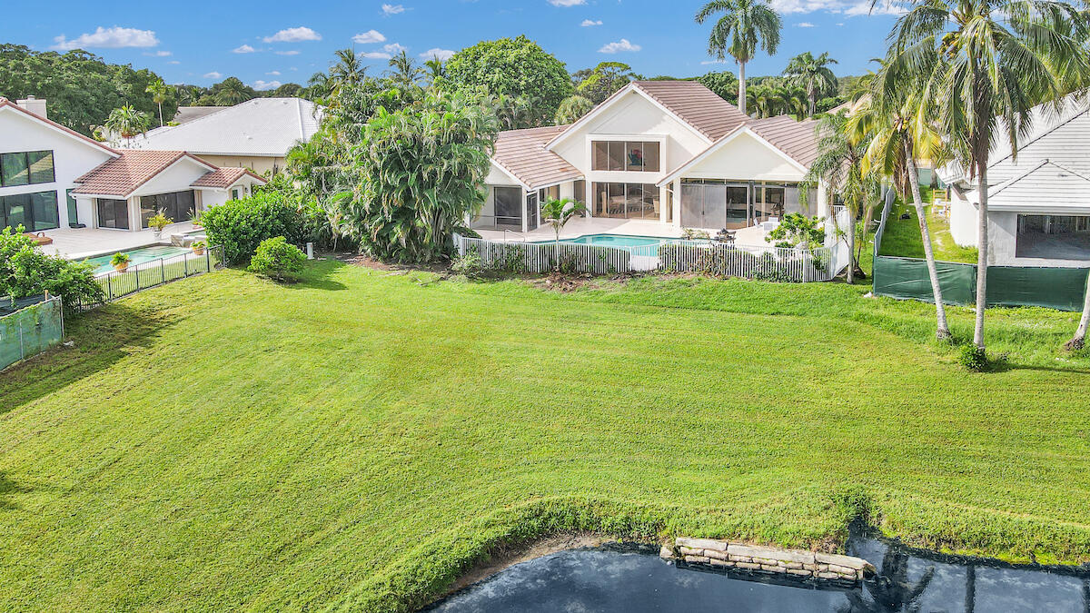 4531 Bocaire Boulevard