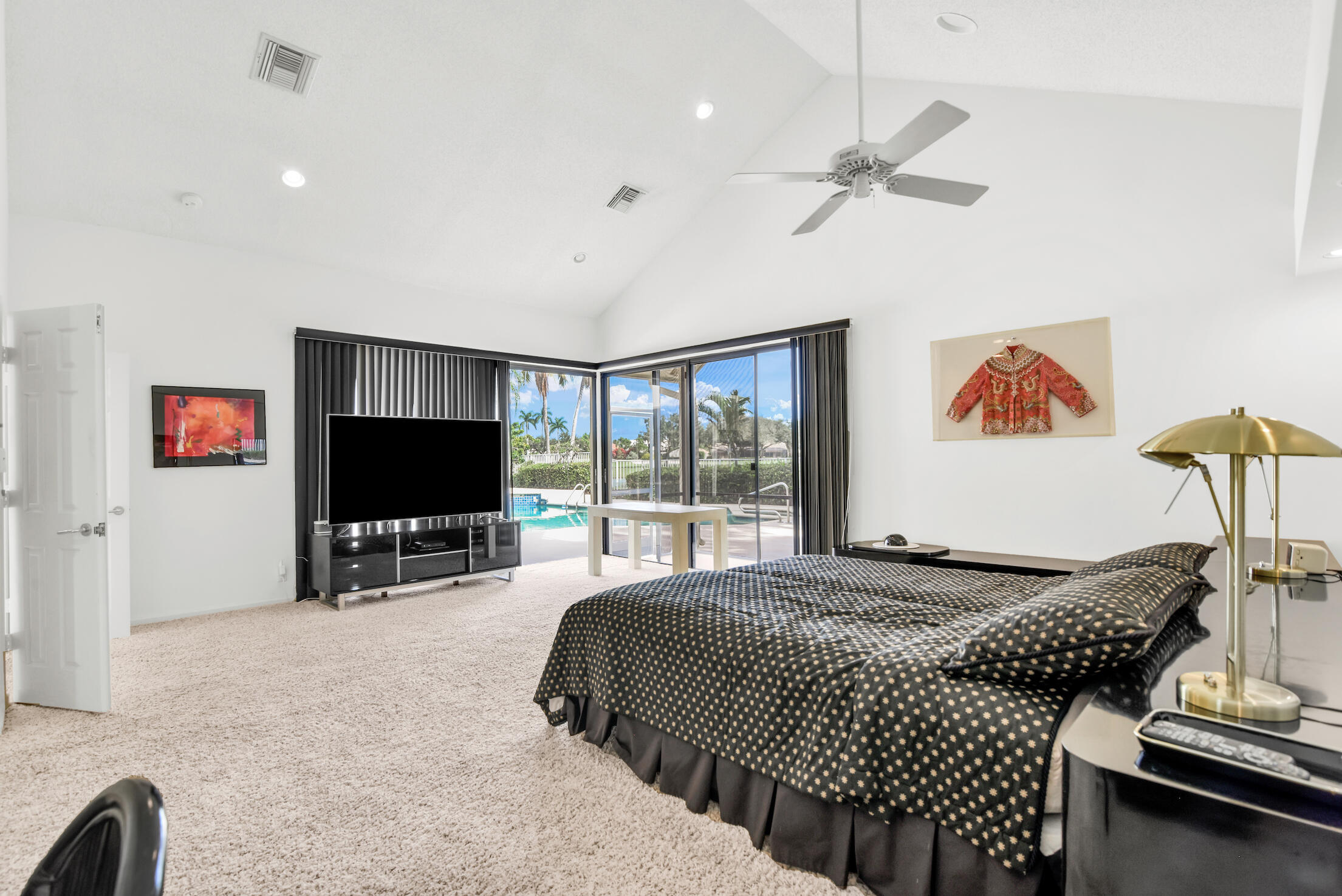 4531 Bocaire Boulevard