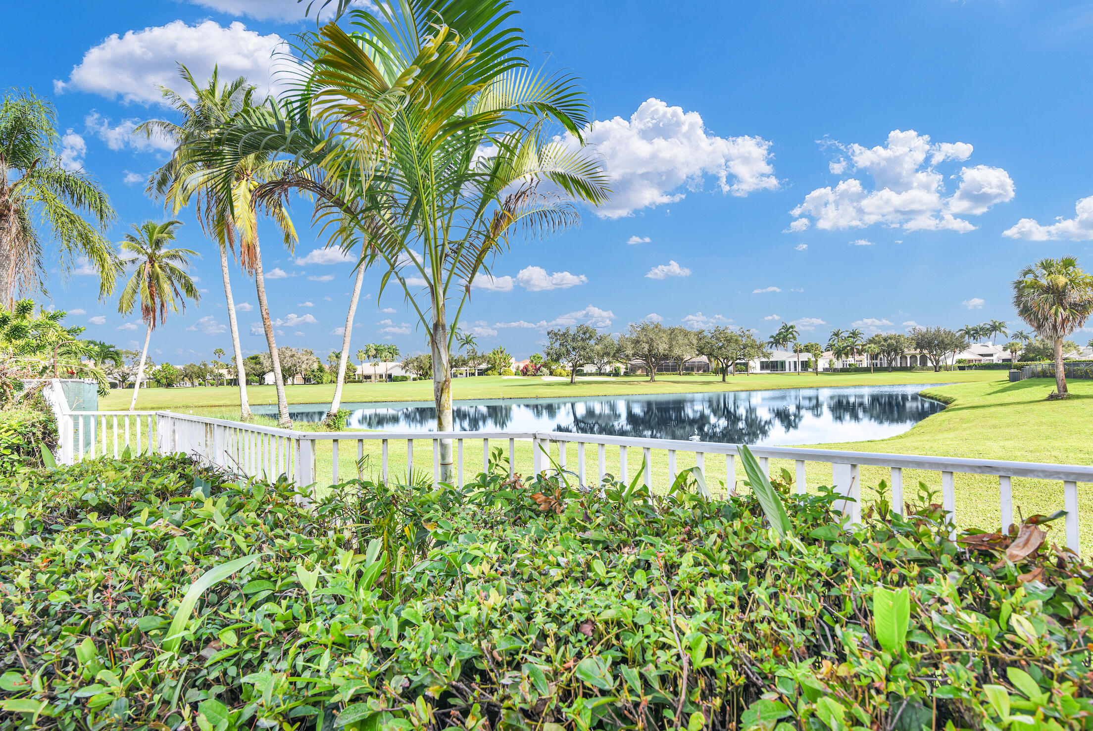 4531 Bocaire Boulevard