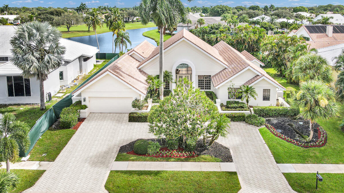 4531 Bocaire Boulevard