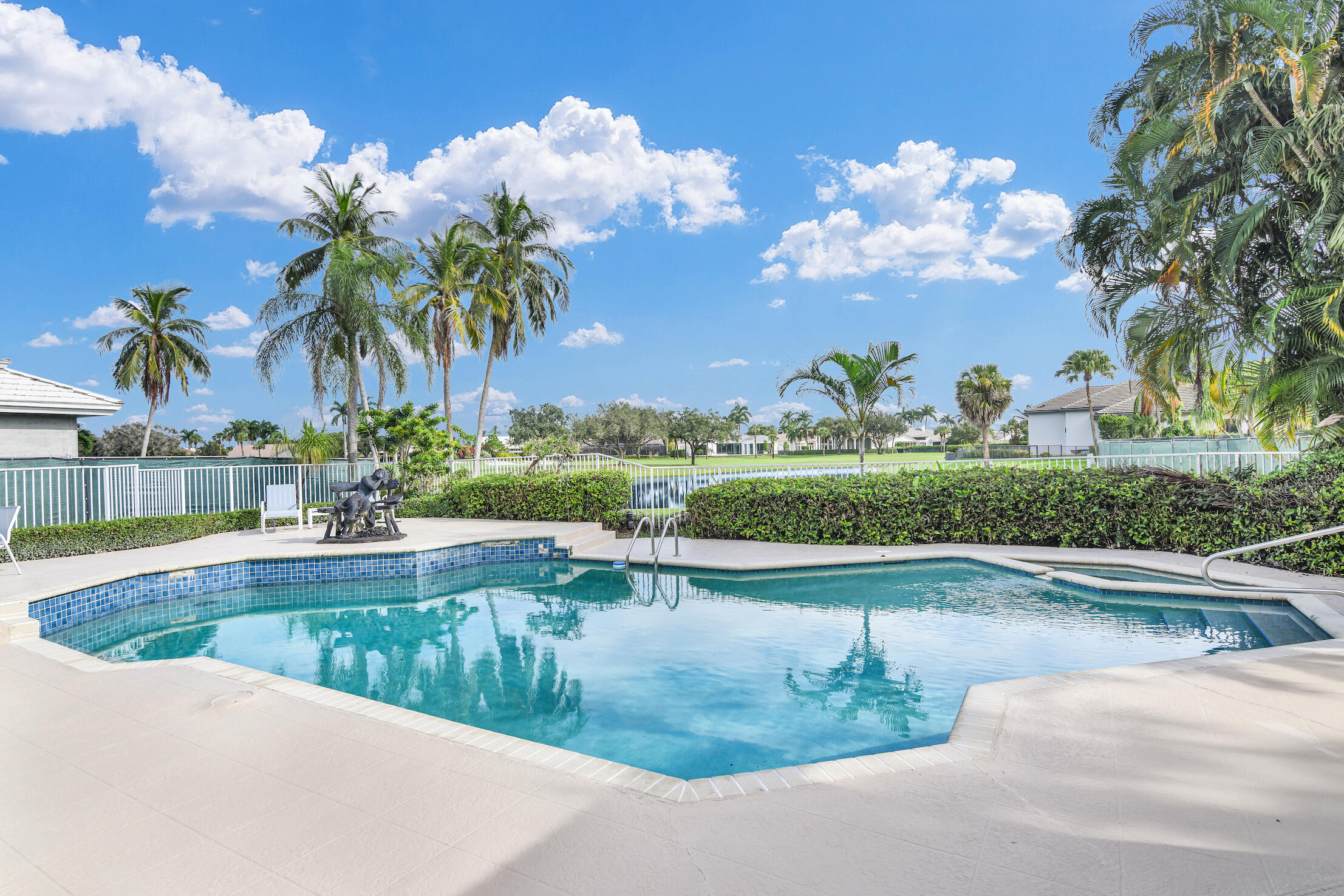 4531 Bocaire Boulevard