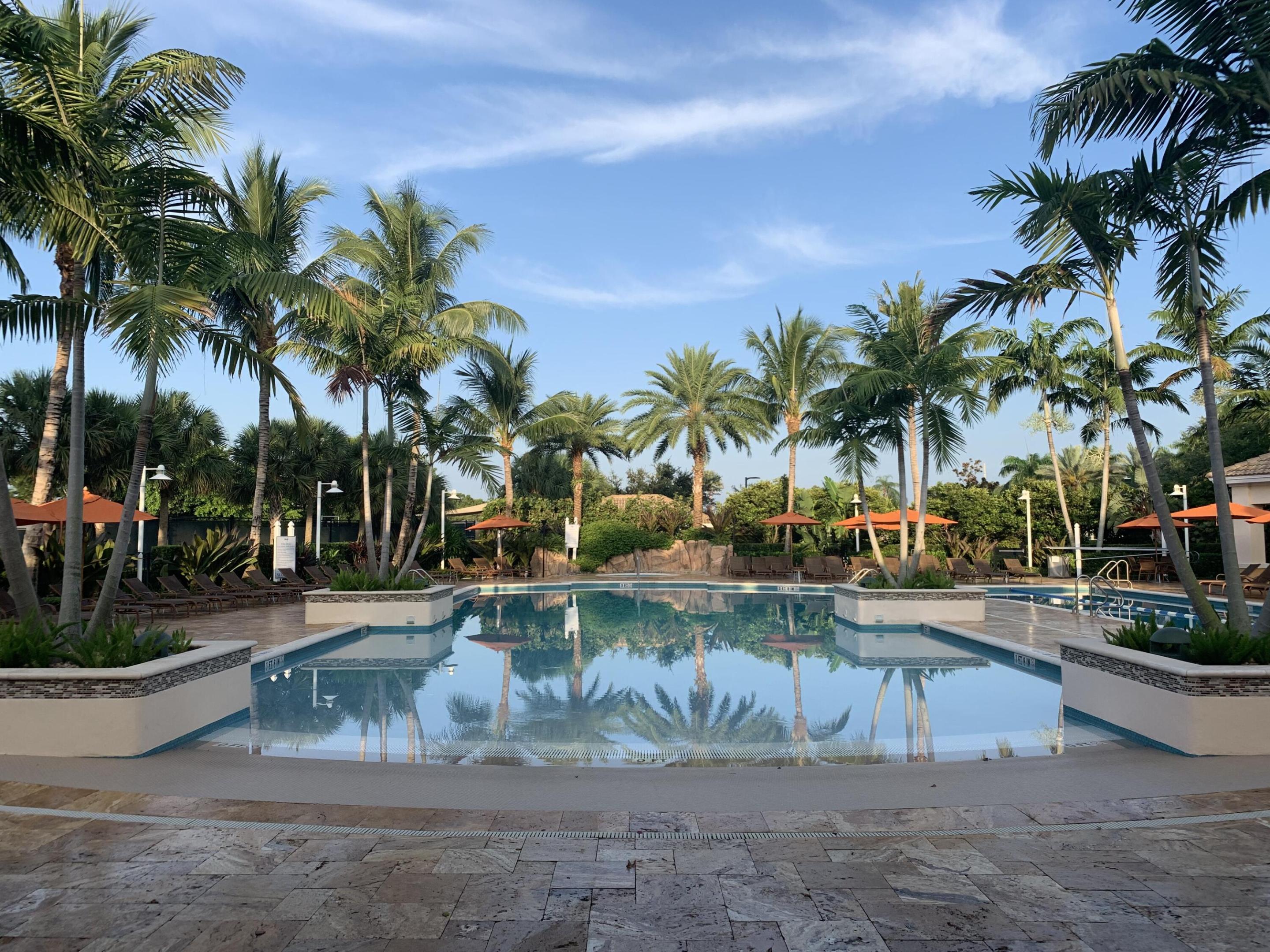 4531 Bocaire Boulevard