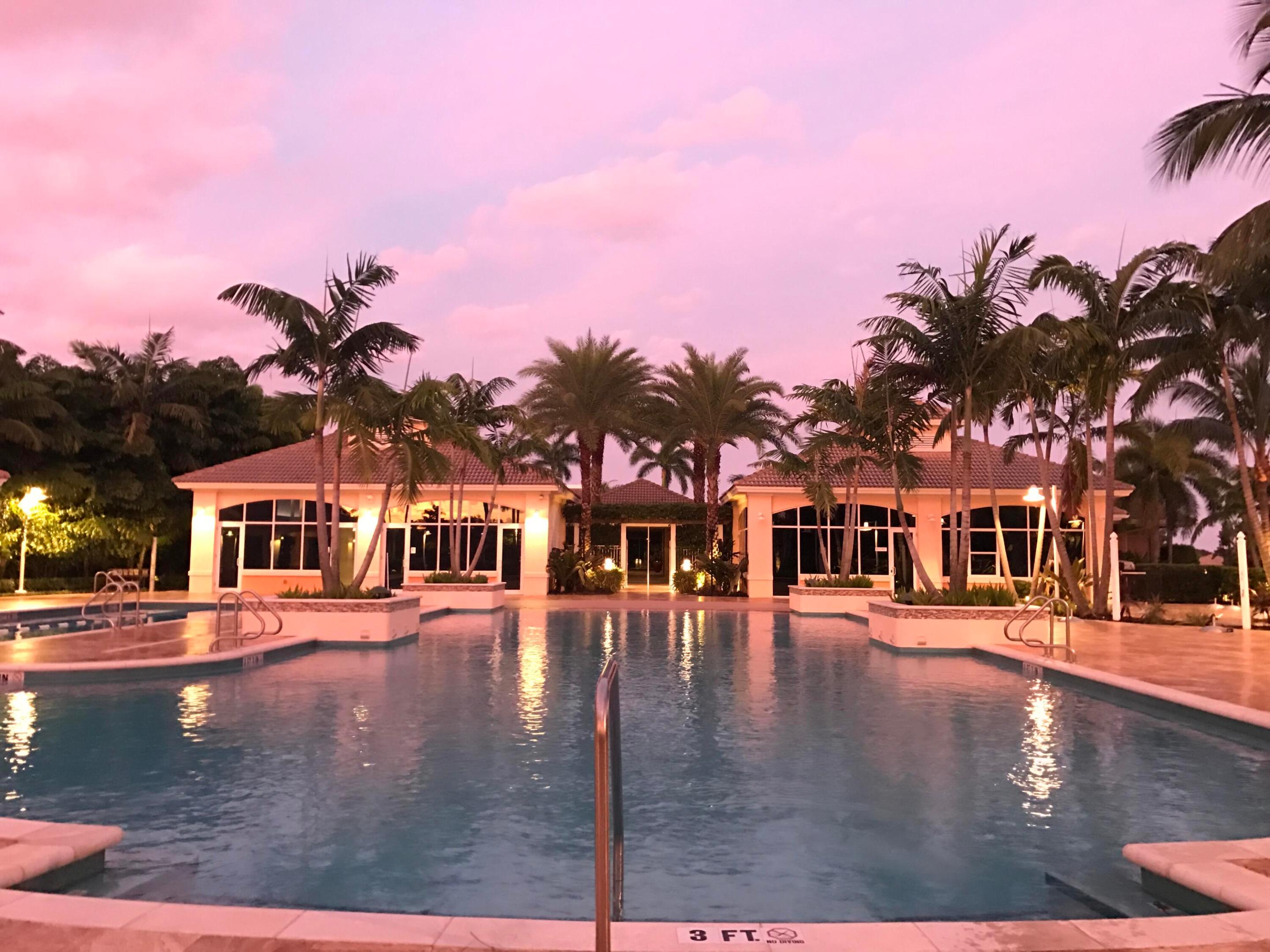 4531 Bocaire Boulevard