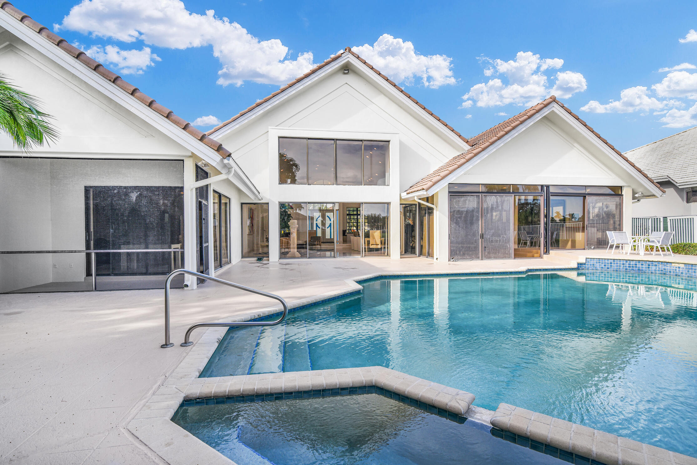 4531 Bocaire Boulevard