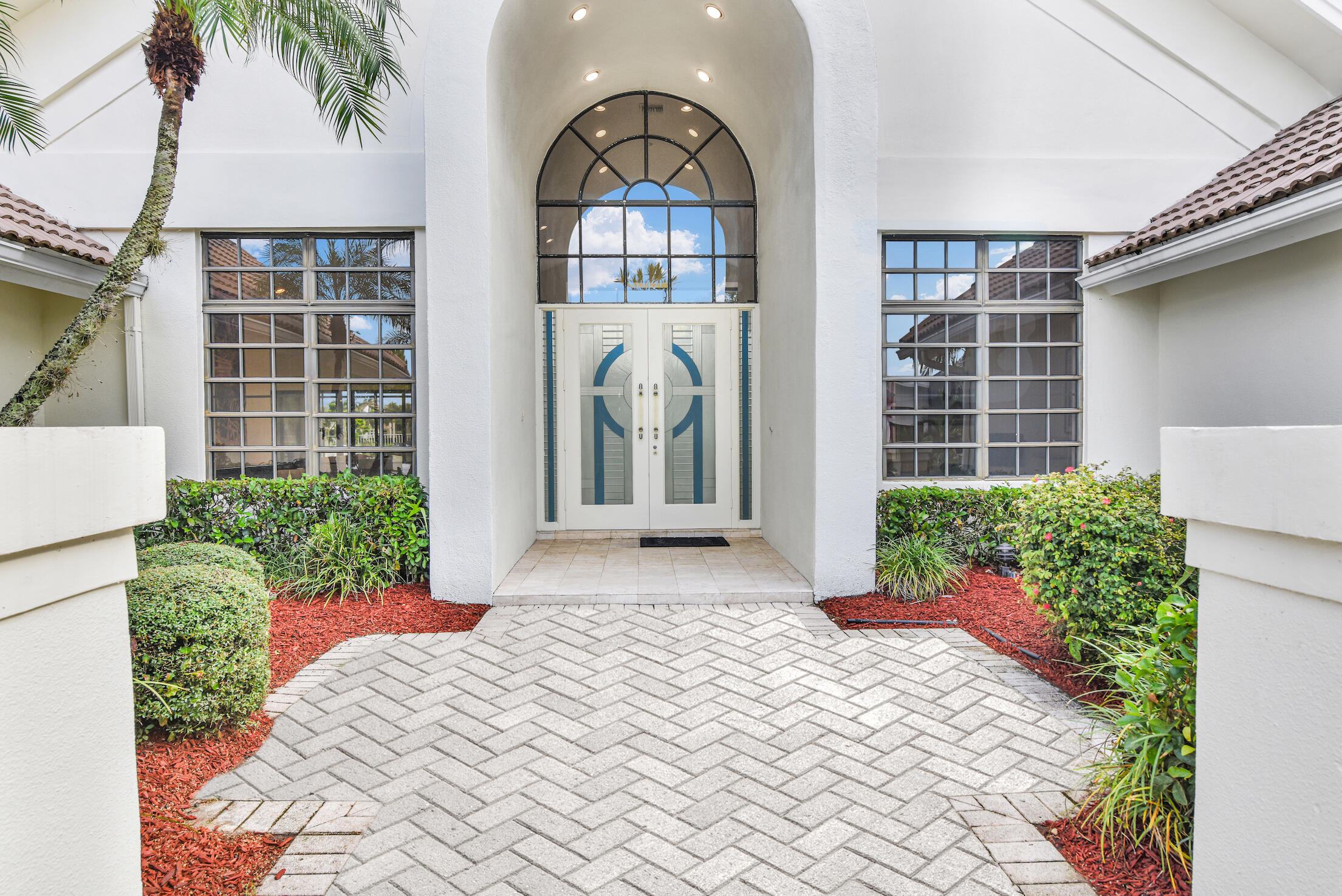 4531 Bocaire Boulevard