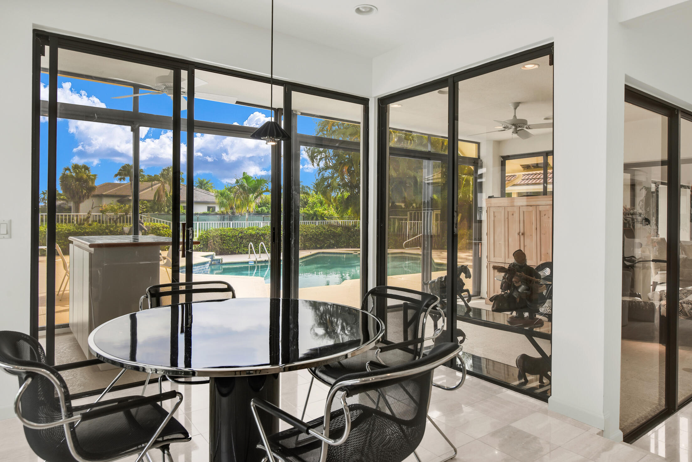 4531 Bocaire Boulevard