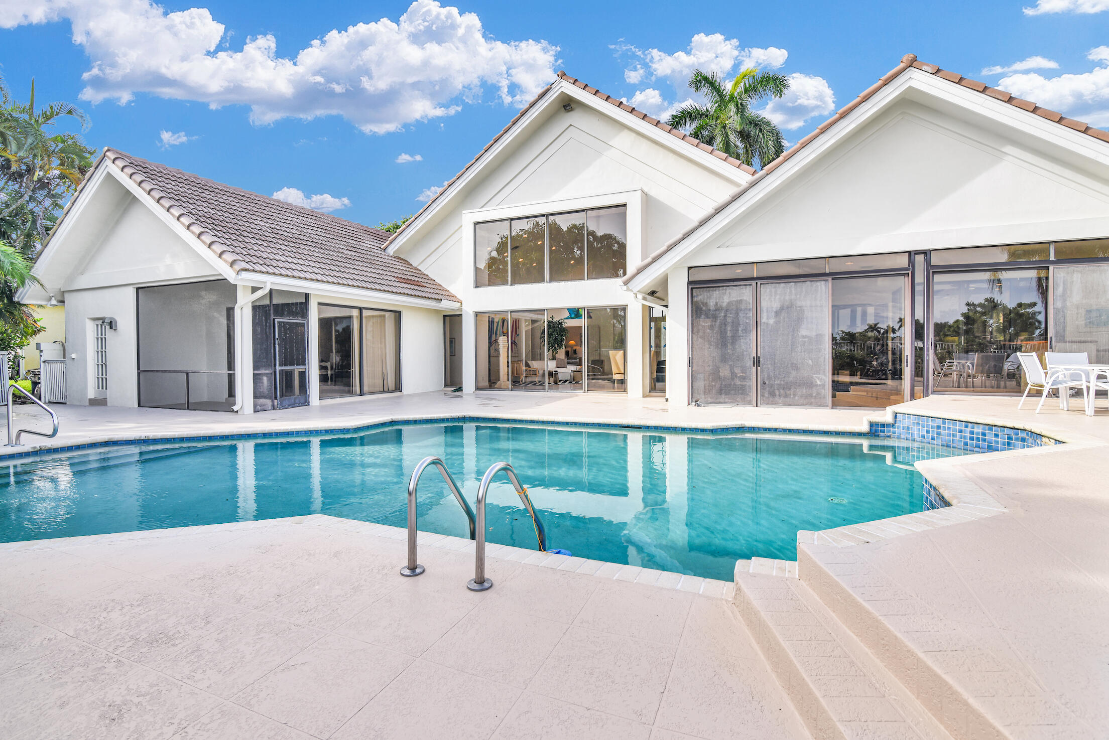 4531 Bocaire Boulevard