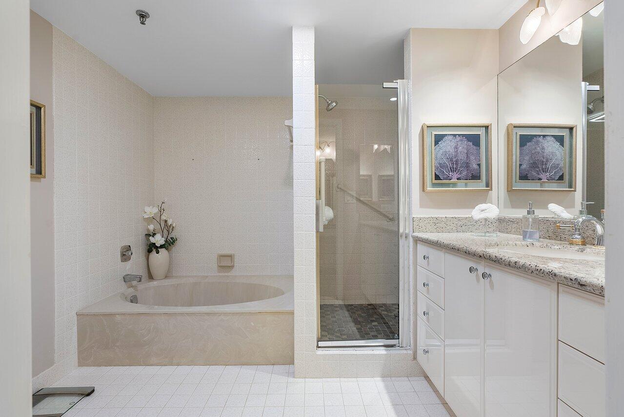 3201 S Ocean Boulevard 704