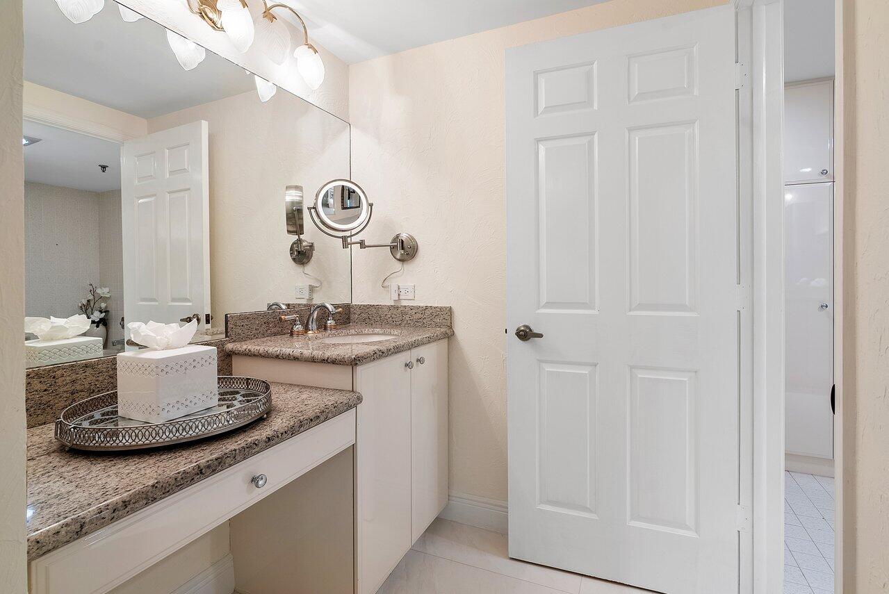 3201 S Ocean Boulevard 704