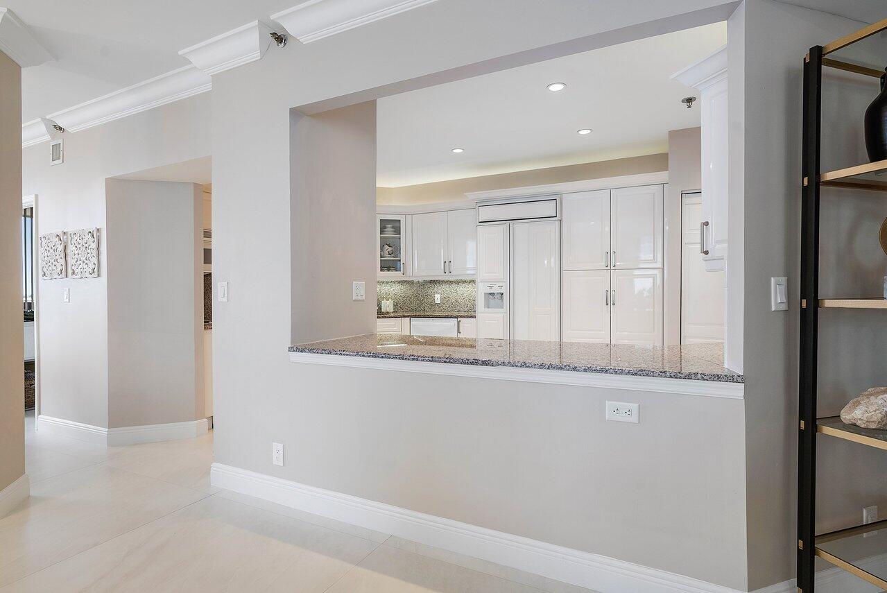 3201 S Ocean Boulevard 704