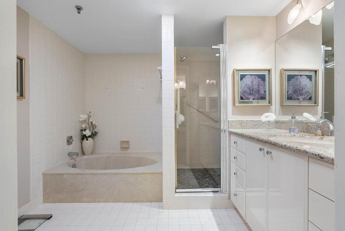 3201 S Ocean Boulevard 704