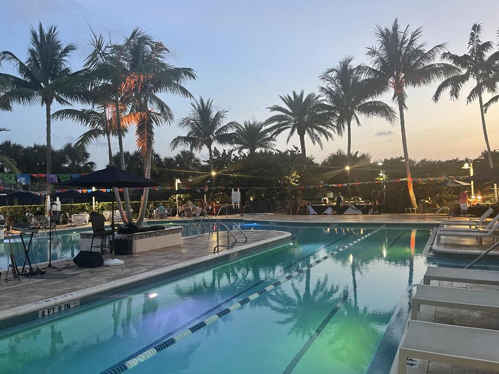 4148 Bocaire Boulevard