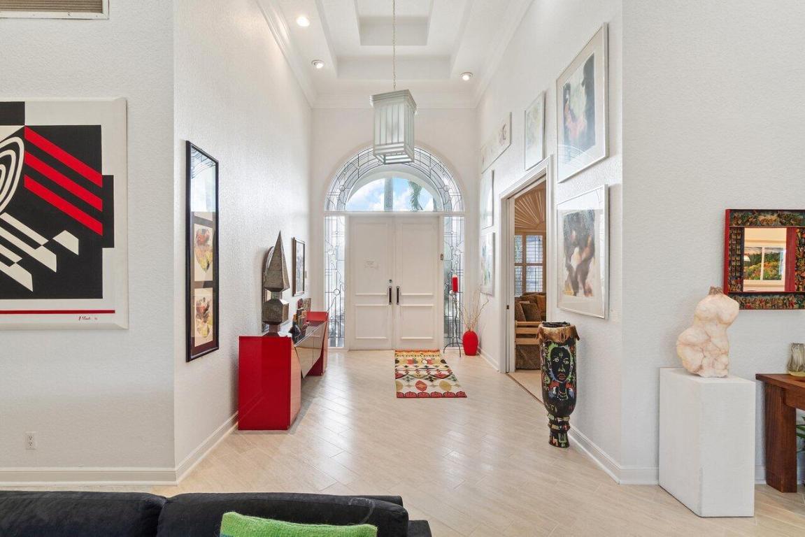 4148 Bocaire Boulevard