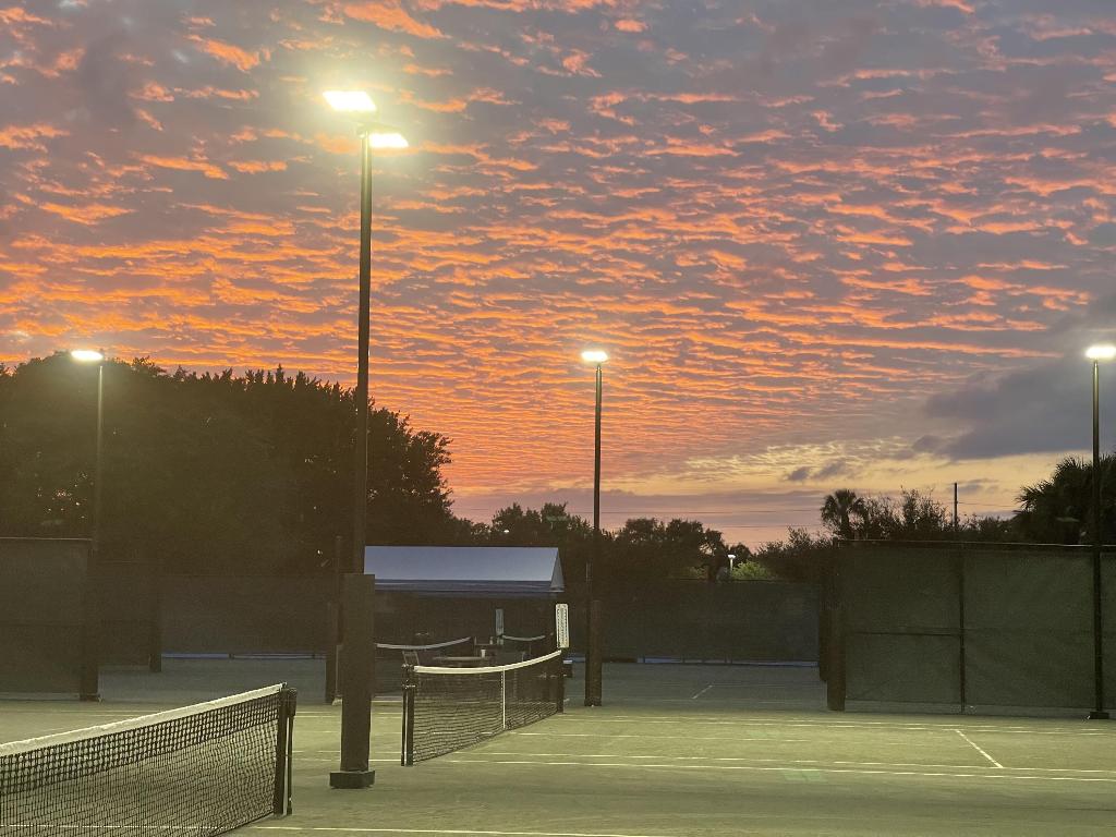 4148 Bocaire Boulevard