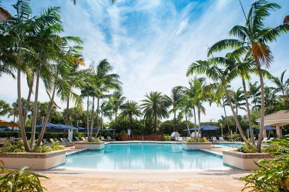 4148 Bocaire Boulevard