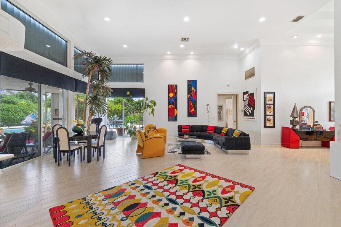 4148 Bocaire Boulevard