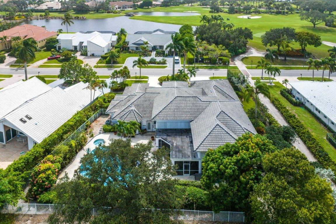 4148 Bocaire Boulevard