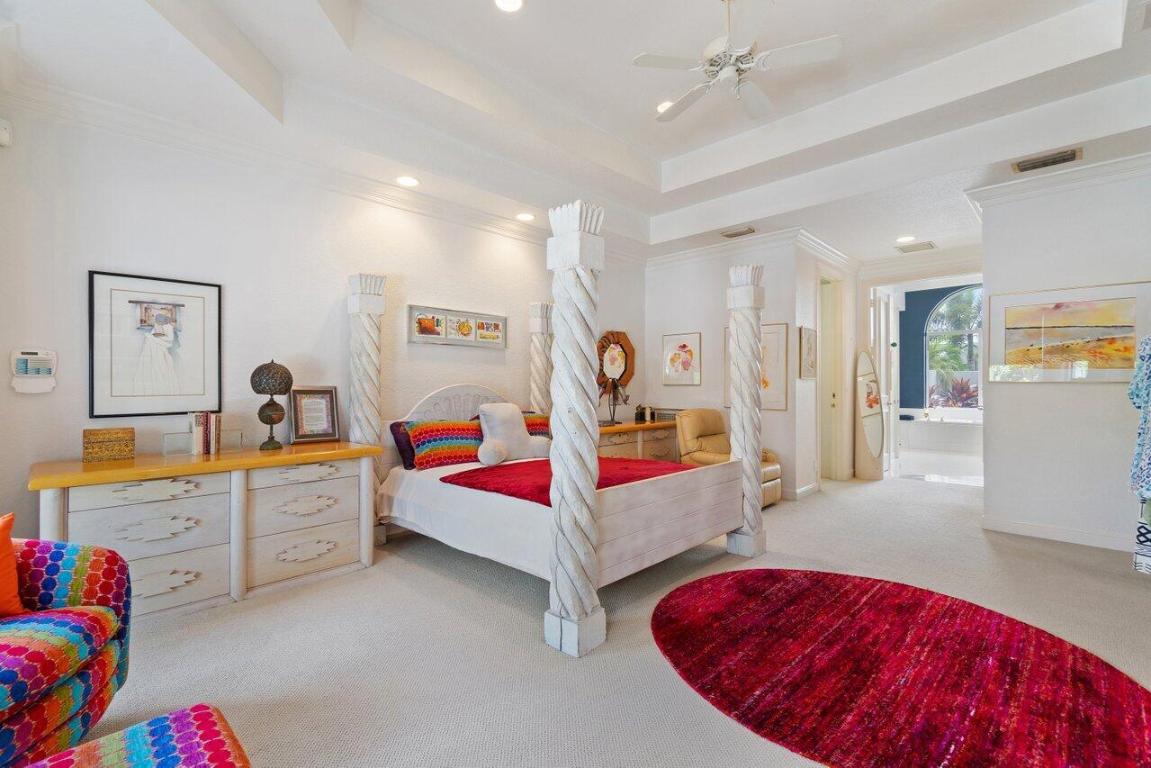 4148 Bocaire Boulevard