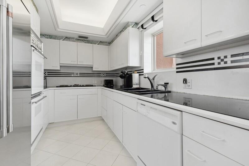 300 SE 5th Avenue 3010