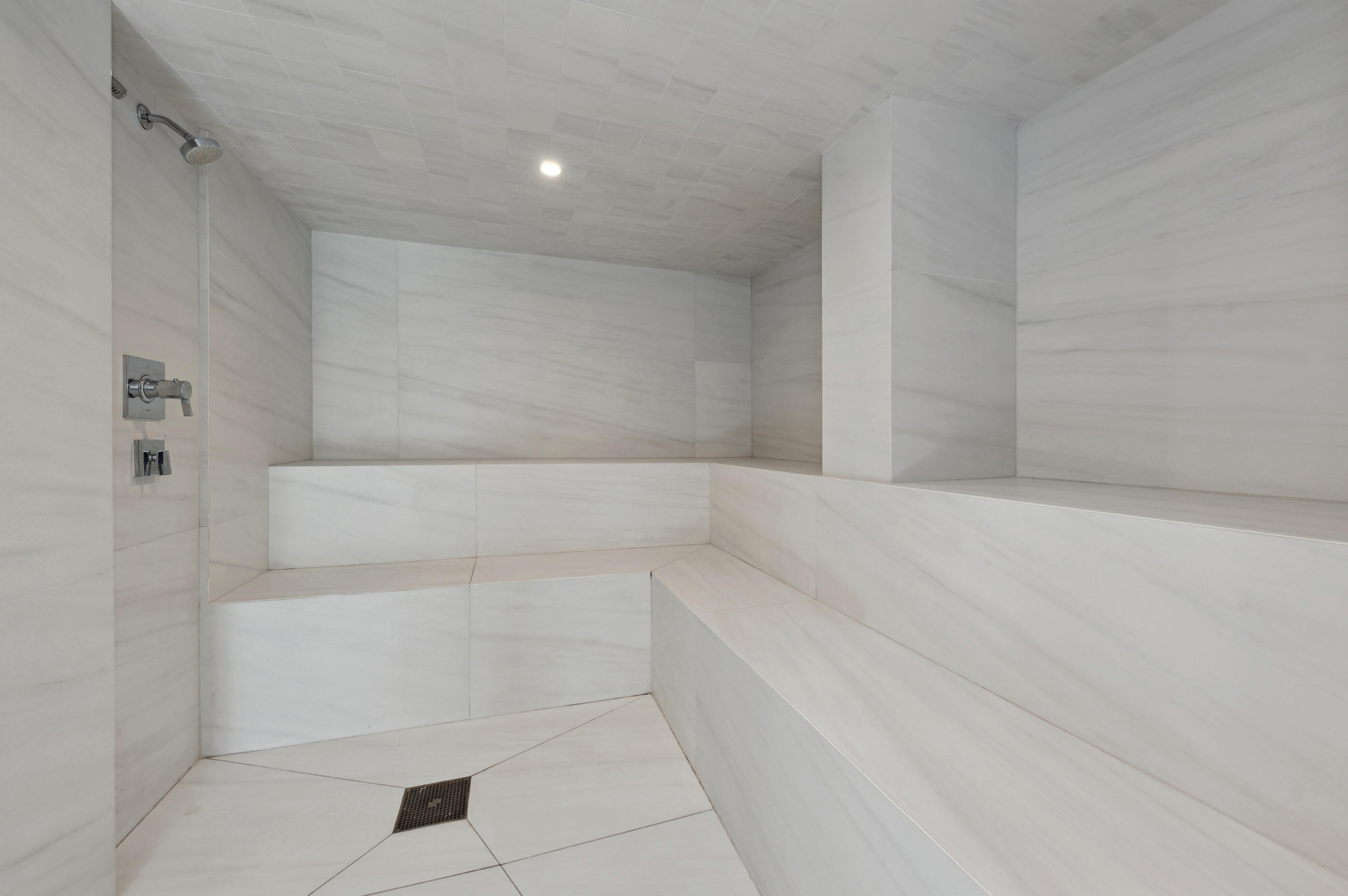 300 SE 5th Avenue 3010