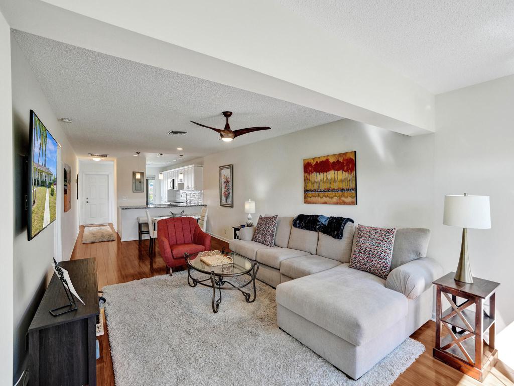 1120 Lemon Tree Terrace D