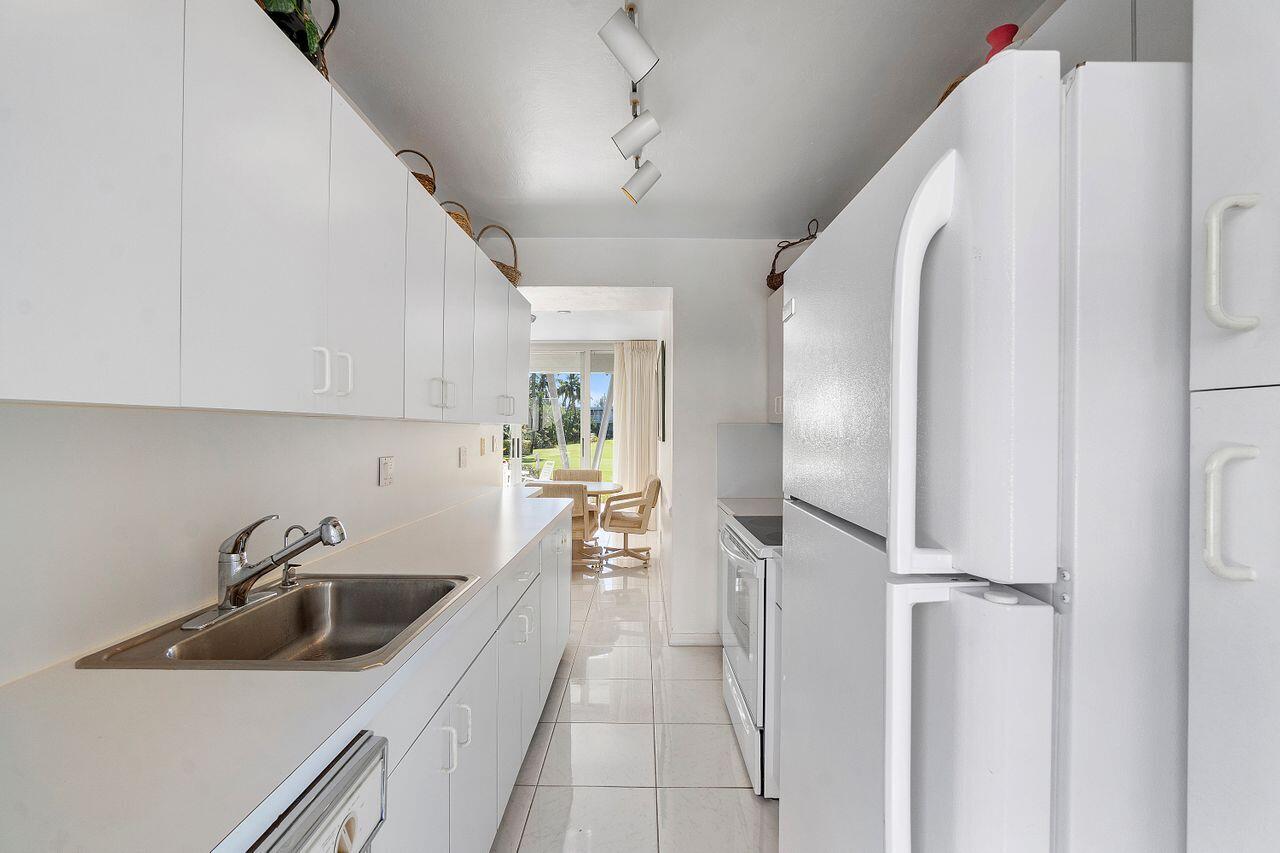 1221 Hillsboro Mile 42a