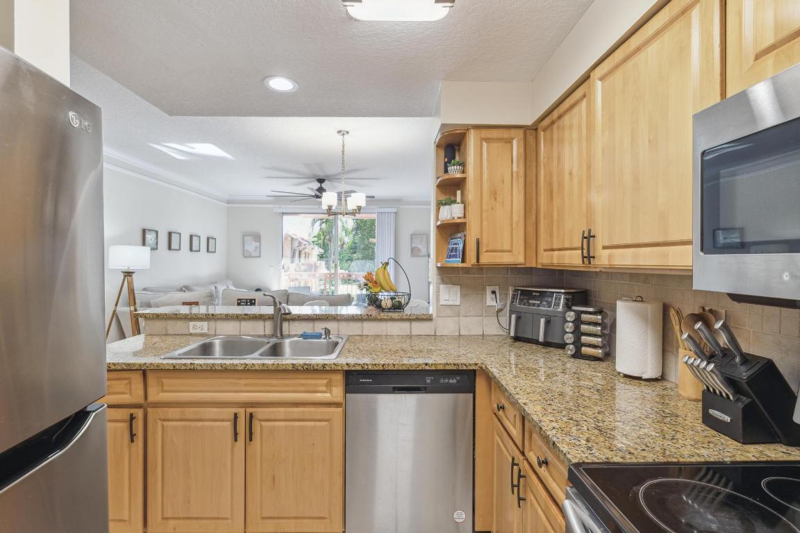 2022 Alta Meadows Lane 602