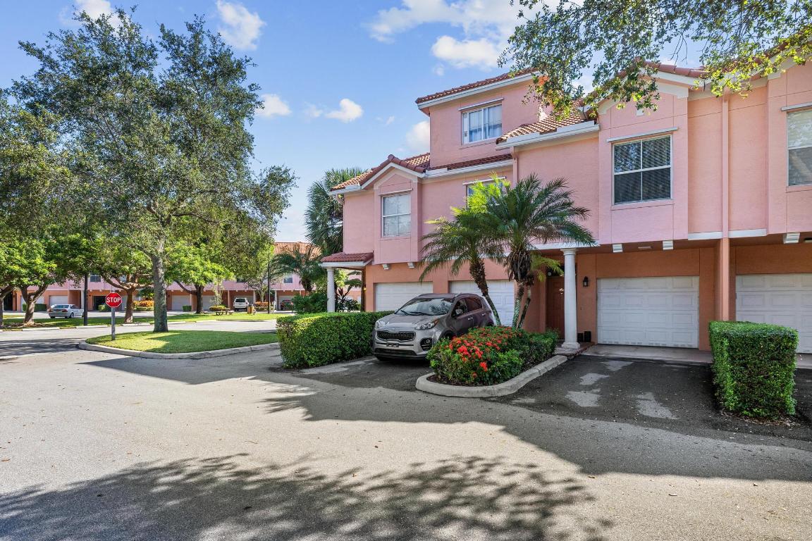 2022 Alta Meadows Lane 602