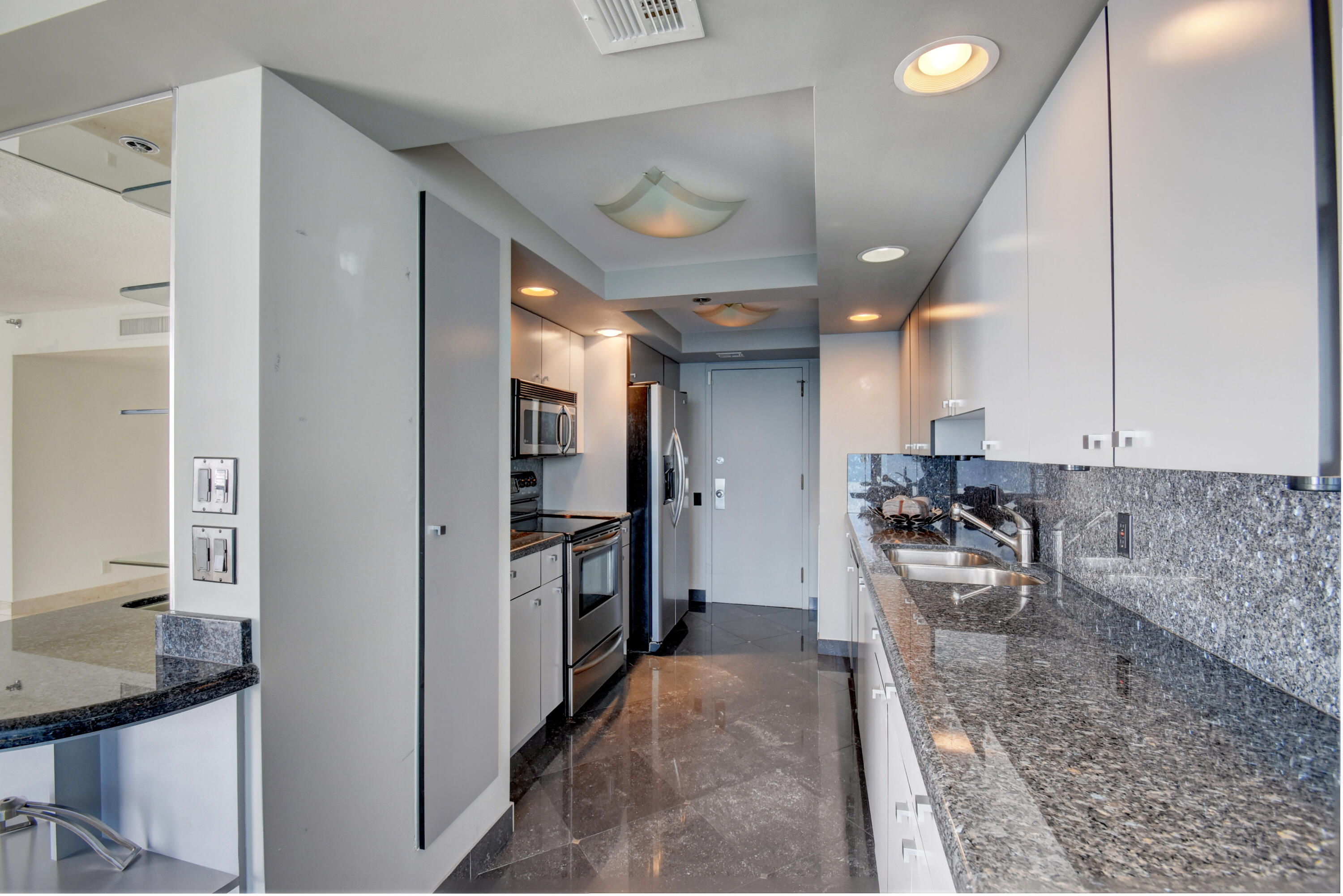 250 S Ocean Boulevard 15-A