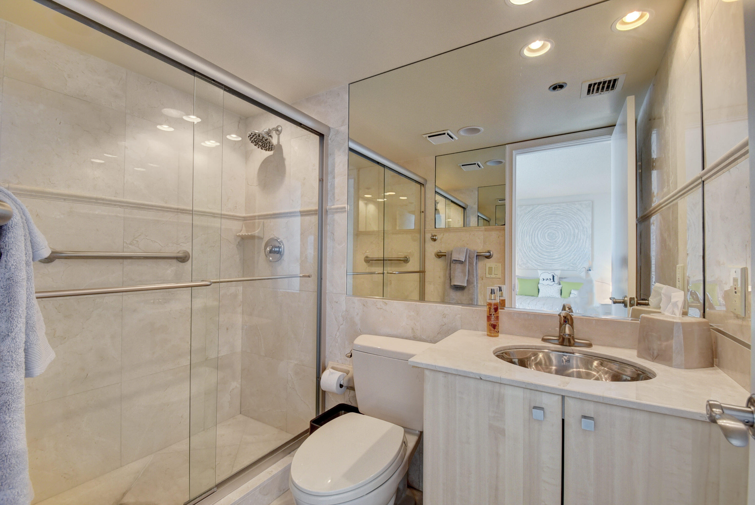 250 S Ocean Boulevard 15-A