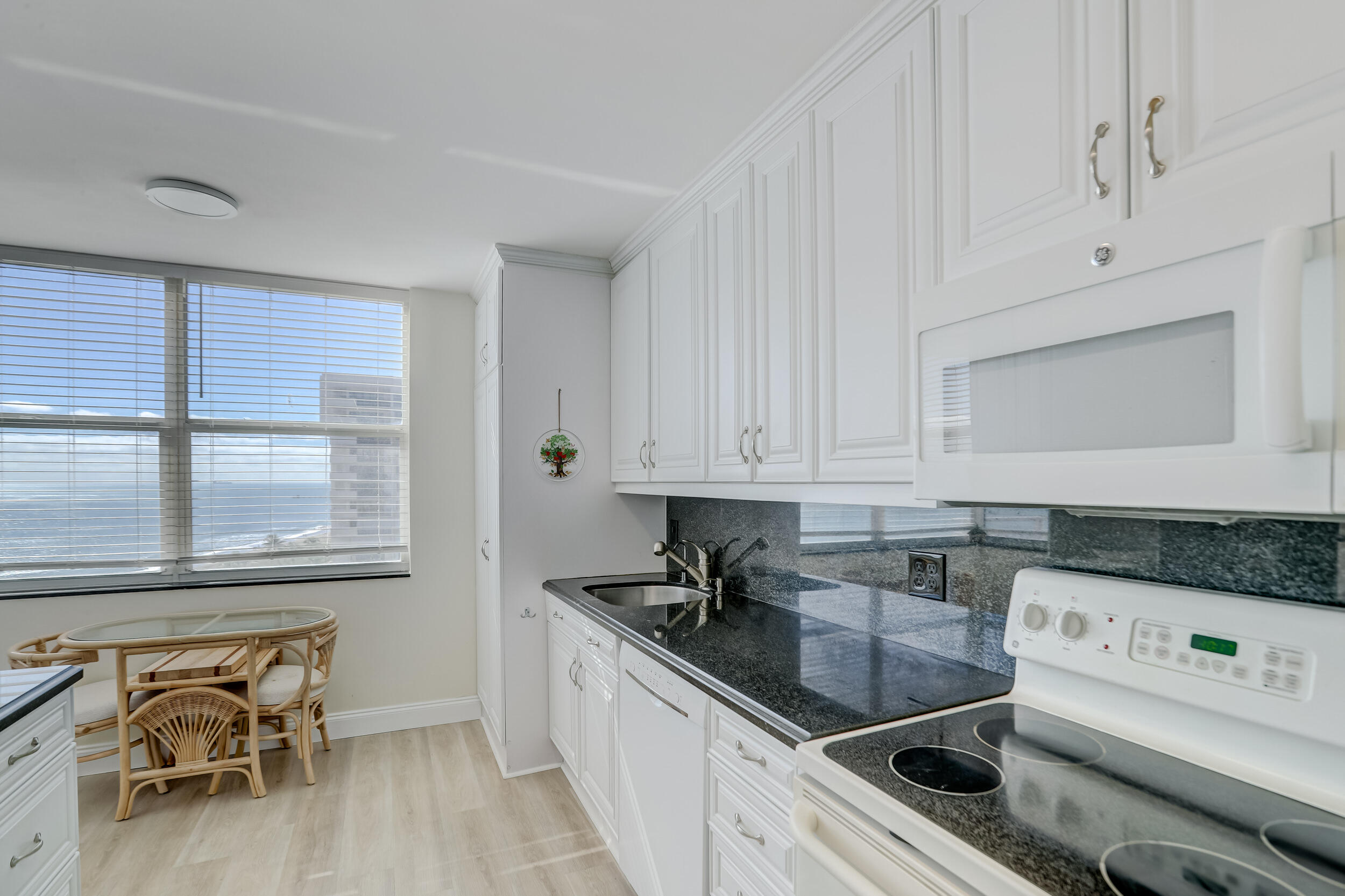 5200 N Ocean Boulevard 1105b