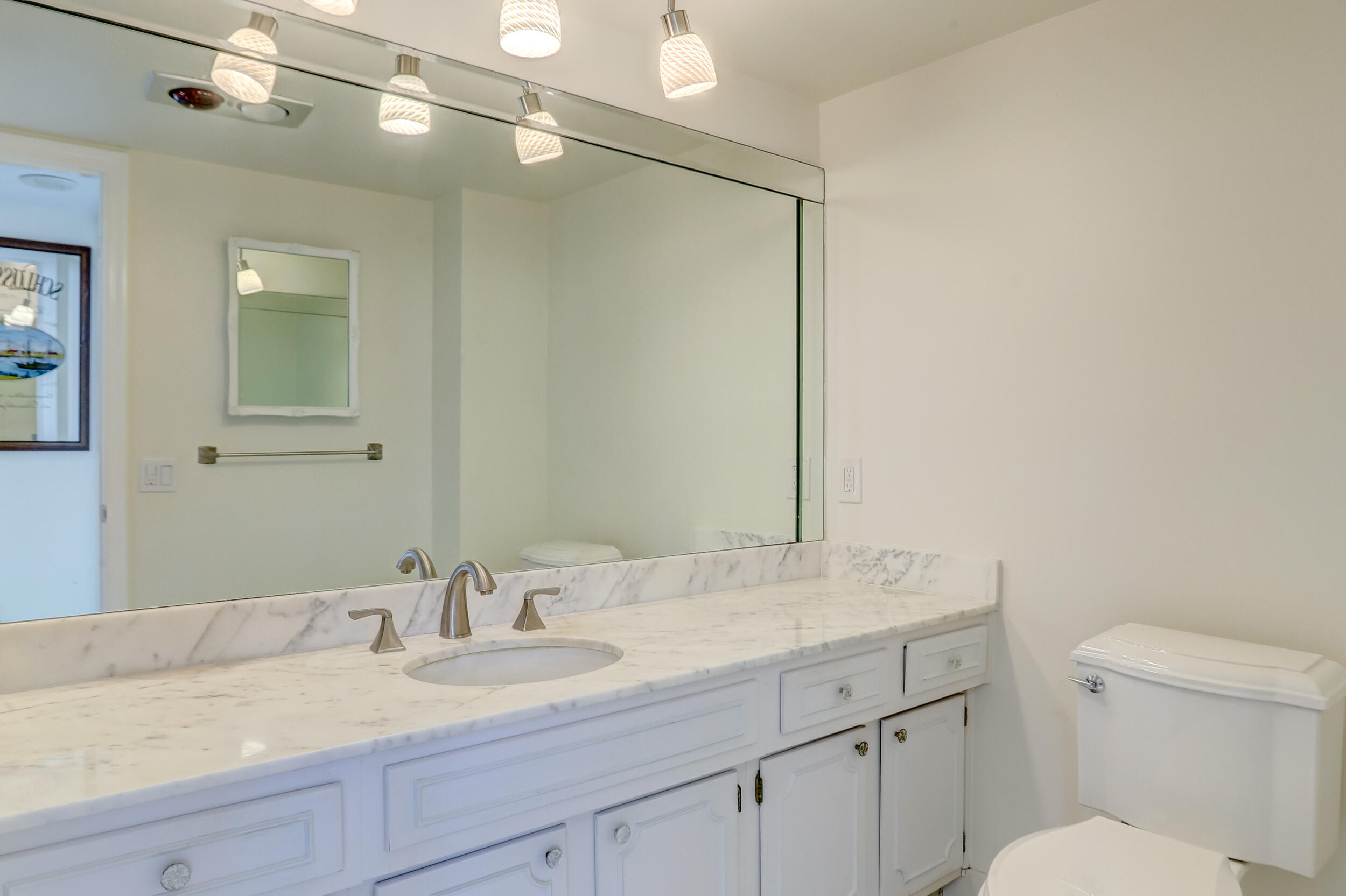 5200 N Ocean Boulevard 1105b