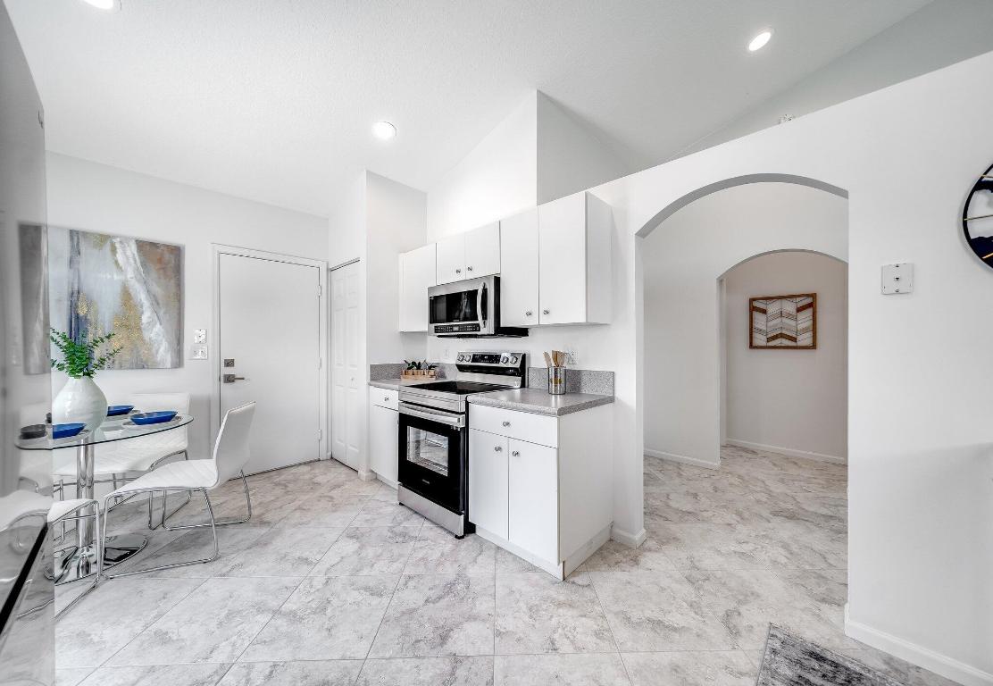 13023 Hampton Lakes Circle