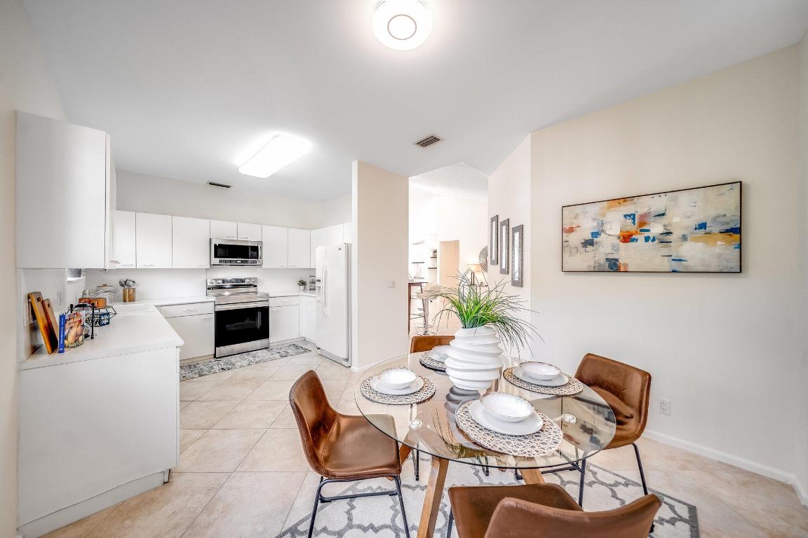 11714 Briarwood Circle 3