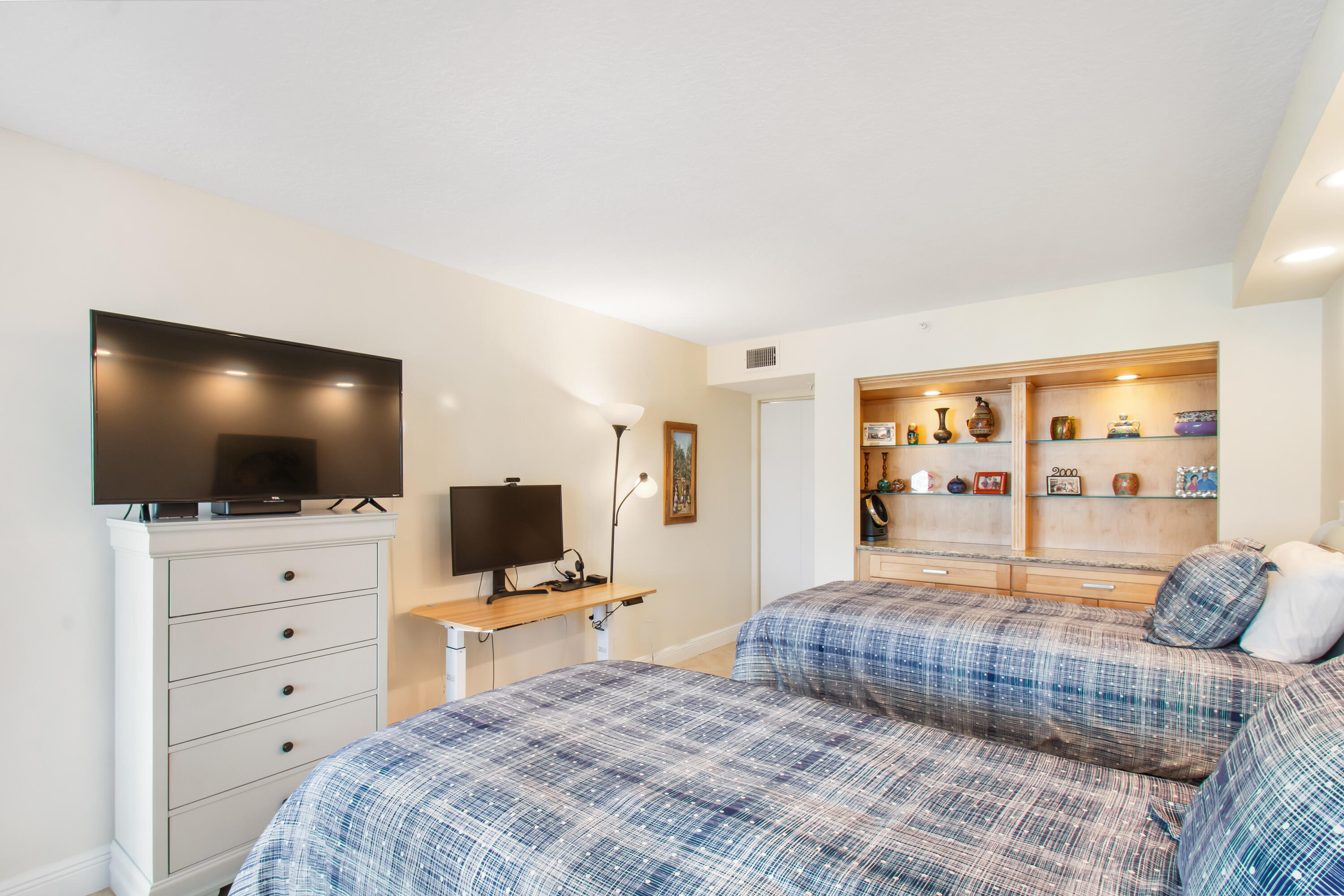 3440 S Ocean Boulevard 204s